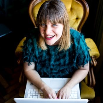 lady using her laptop on brand photoshoot